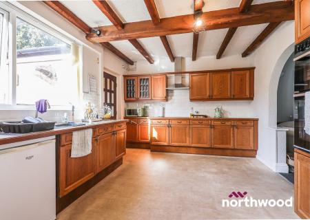 4 bedroom Detached house to let in Newcastle Road, Blakelow, Nantwich, CW5