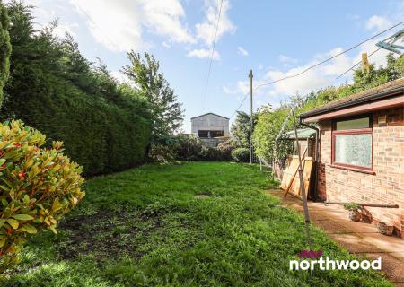 4 bedroom Detached house to let in Newcastle Road, Blakelow, Nantwich, CW5