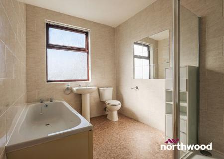 4 bedroom Detached house to let in Newcastle Road, Blakelow, Nantwich, CW5