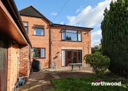 4 bedroom Detached house to let in Newcastle Road, Blakelow, Nantwich, CW5