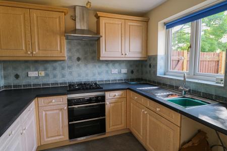 3 bedroom Semi-detached house to let in Coleridge Close, Sandbach, CW11