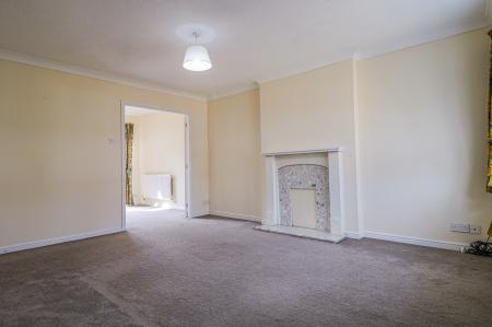 3 bedroom Semi-detached house to let in Coleridge Close, Sandbach, CW11
