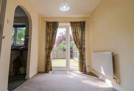 3 bedroom Semi-detached house to let in Coleridge Close, Sandbach, CW11