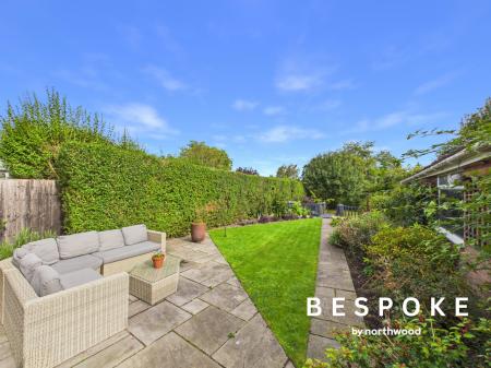 4 bedroom Detached house for sale in Bradwall Road, Sandbach, CW11