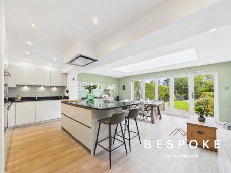 4 bedroom Detached house for sale in Bradwall Road, Sandbach, CW11