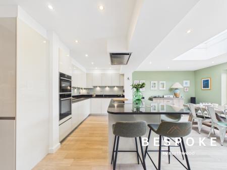 4 bedroom Detached house for sale in Bradwall Road, Sandbach, CW11