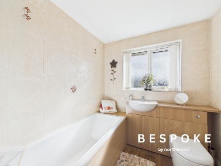4 bedroom Detached house for sale in Bridgemere Close, Sandbach, CW11