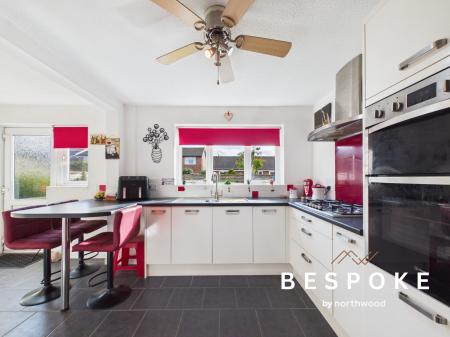 4 bedroom Detached house for sale in Bridgemere Close, Sandbach, CW11