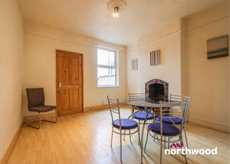 3 bedroom Terraced House to let in Gresty Road, Crewe, CW2