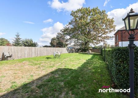 2 bedroom Apartment to let in The Hill, Sandbach, CW11