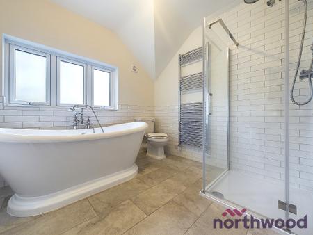 4 bedroom Semi-detached house to let in Middlewich Road, Sandbach, CW11