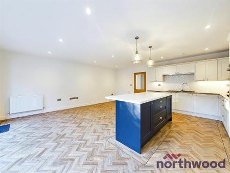 4 bedroom Semi-detached house to let in Middlewich Road, Sandbach, CW11
