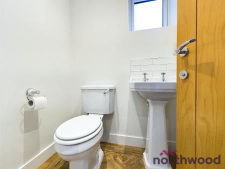 4 bedroom Semi-detached house to let in Middlewich Road, Sandbach, CW11