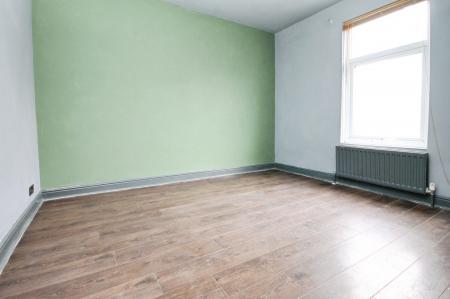 2 bedroom Terraced House for sale in LLoyd Street, page hall, Sheffield, S4