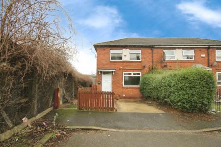 3 bedroom Town house to let in Woodcock Place, Sheffield, S2