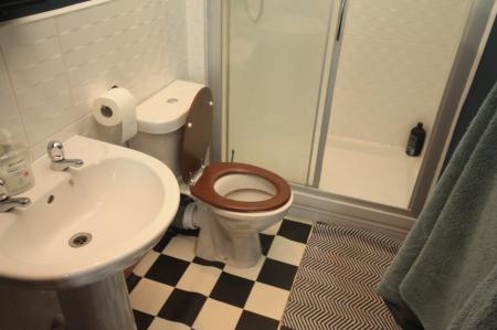 2 bedroom Flat to let in 323 Bramhall Lane, Sheffield, S2