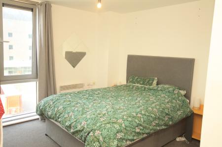 2 bedroom Flat to let in 323 Bramhall Lane, Sheffield, S2