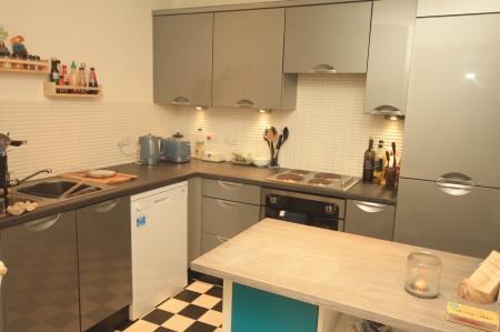 2 bedroom Flat to let in 323 Bramhall Lane, Sheffield, S2