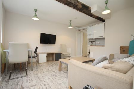 3 bedroom Flat to let in Milton Works, city center, Sheffield, S1