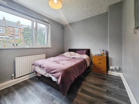 1 bedroom Semi-detached house to let in Essex Road, Sheffield, S2