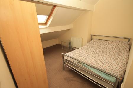 2 bedroom Flat to let in Abbeydale Road, Sharrow, Sheffield, S7