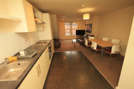 2 bedroom Flat to let in Abbeydale Road, Sharrow, Sheffield, S7