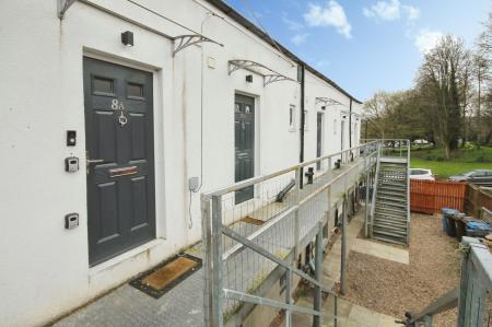 2 bedroom Flat to let in Abbeydale Road, Nether Edge, Sheffield, S7