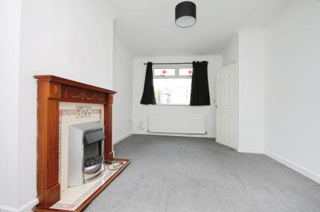 3 bedroom Town house to let in Southey Hall Drive, Sheffield, S5