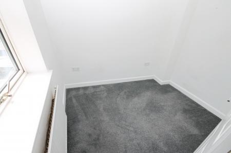 3 bedroom Town house to let in Southey Hall Drive, Sheffield, S5