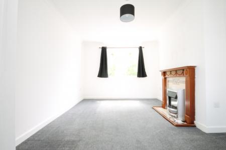 3 bedroom Town house to let in Southey Hall Drive, Sheffield, S5