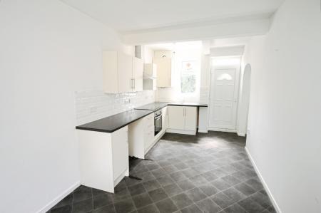 3 bedroom Town house to let in Southey Hall Drive, Sheffield, S5