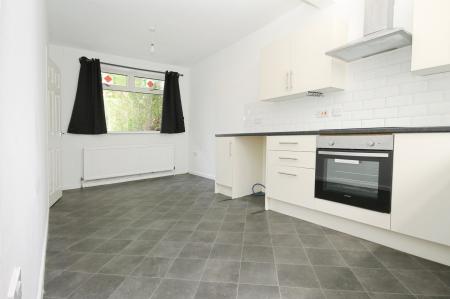 3 bedroom Town house to let in Southey Hall Drive, Sheffield, S5