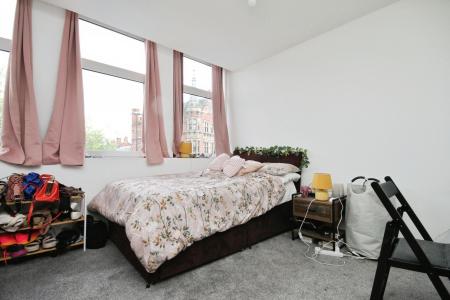 1 bedroom Flat for sale in Fargate House, city center, Sheffield, S1