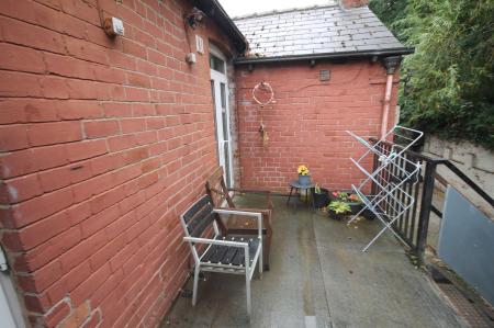 2 bedroom Flat to let in Abbeydale Road, Nether Edge, Sheffield, S7