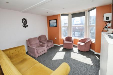 2 bedroom Flat to let in Abbeydale Road, Nether Edge, Sheffield, S7