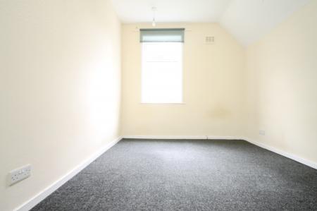 3 bedroom Semi-detached house to let in Horninglow Road, Firth Park, Sheffield, S5
