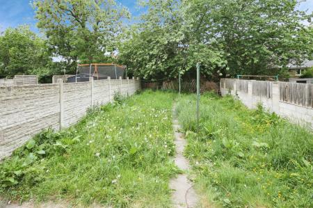 3 bedroom Semi-detached house to let in Horninglow Road, Firth Park, Sheffield, S5