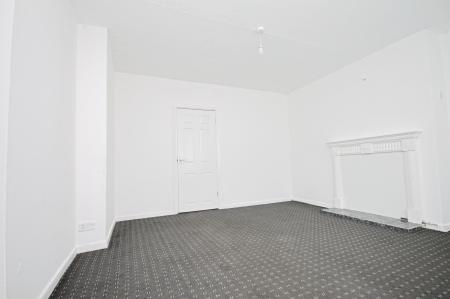 3 bedroom Semi-detached house to let in Horninglow Road, Firth Park, Sheffield, S5