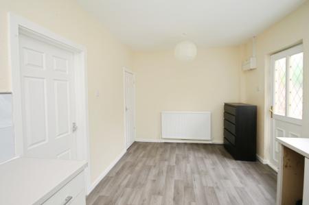 3 bedroom Semi-detached house to let in Horninglow Road, Firth Park, Sheffield, S5