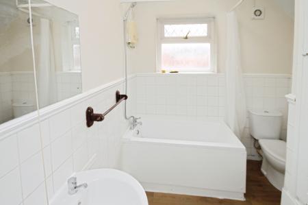 3 bedroom Semi-detached house to let in Horninglow Road, Firth Park, Sheffield, S5
