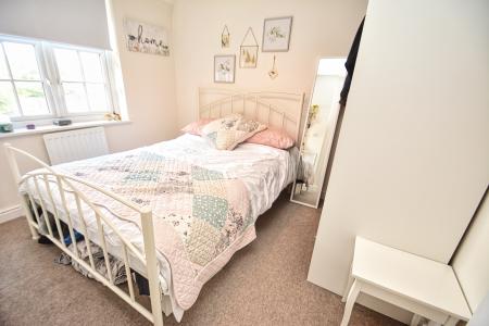 3 bedroom End of terrace house for sale in Ashtree Leasow, Leegomery, Telford, TF1