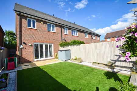3 bedroom End of terrace house for sale in Ashtree Leasow, Leegomery, Telford, TF1