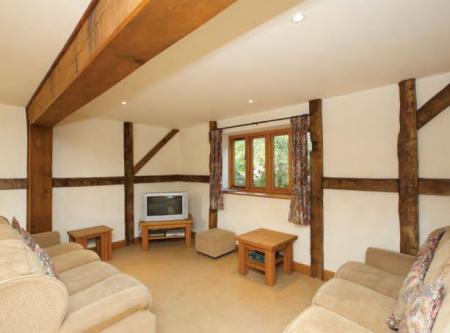 4 bedroom Semi-detached house for sale in Bettws Cedewain, Highgate, Newtown, SY16