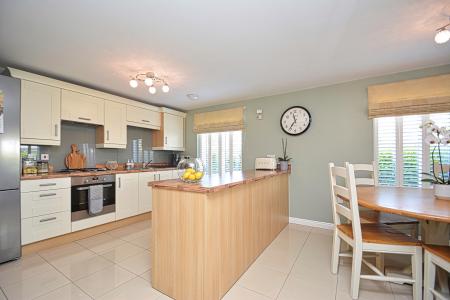4 bedroom Detached house for sale in Chatham Court, St. Georges, Telford, TF2