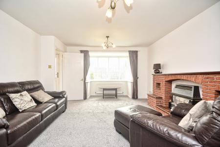 4 bedroom Detached house for sale in Firecrest Drive, Telford, TF1