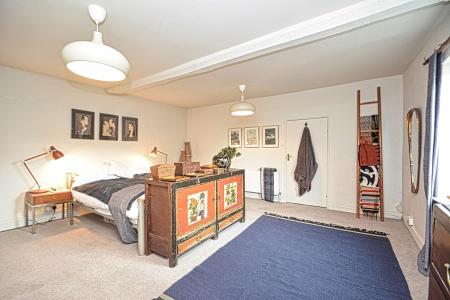 5 bedroom Detached house for sale in Main Road, Dorrington, SY5