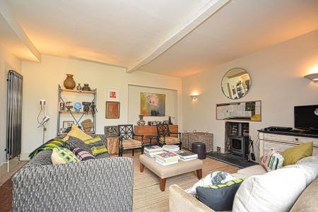 5 bedroom Detached house for sale in Main Road, Dorrington, SY5