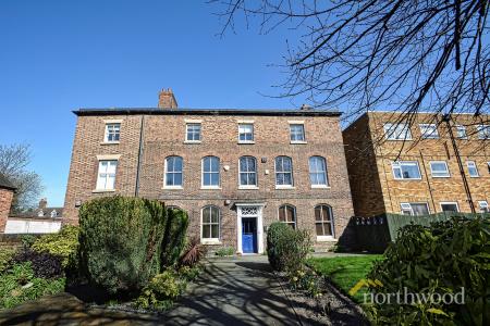 2 bedroom Flat for sale in Plough Road, Telford, TF1