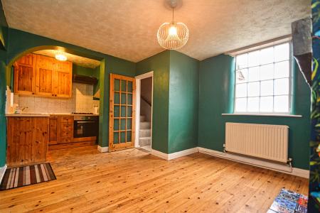 1 bedroom Terraced House for sale in Station Road, Madeley, TF7