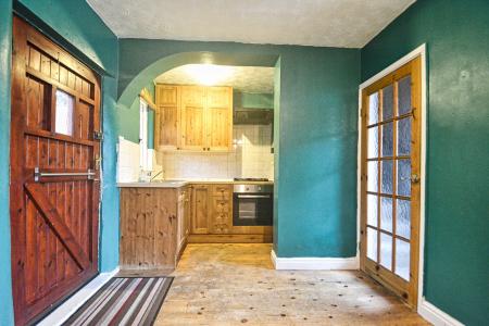 1 bedroom Terraced House for sale in Station Road, Madeley, TF7